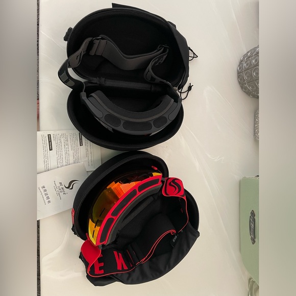 NWOT 2 SKI Goggles for 1 low Price - Picture 13 of 15